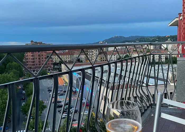 The Balcony 9th Floor On 270 Degrees View Daire *