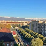 The Balcony 9th Floor On 270 Degrees View *